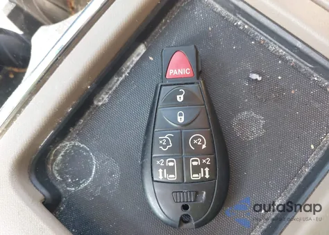 2013 Chrysler Town & Country Touring-L из США, поврежденный, VIN 2C4RC1CG5DR684164